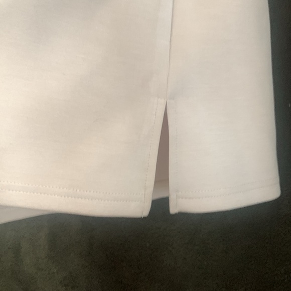 B. Young beige, lightweight vest. Only worn once! - Picture 6 of 7